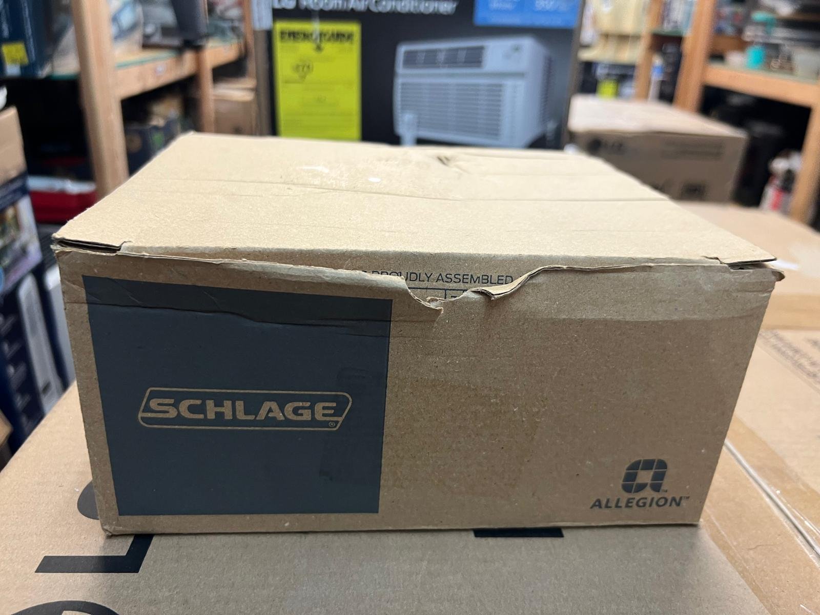 Schlage F10-LAT-622 Latitude Lever Handle - Matte Black