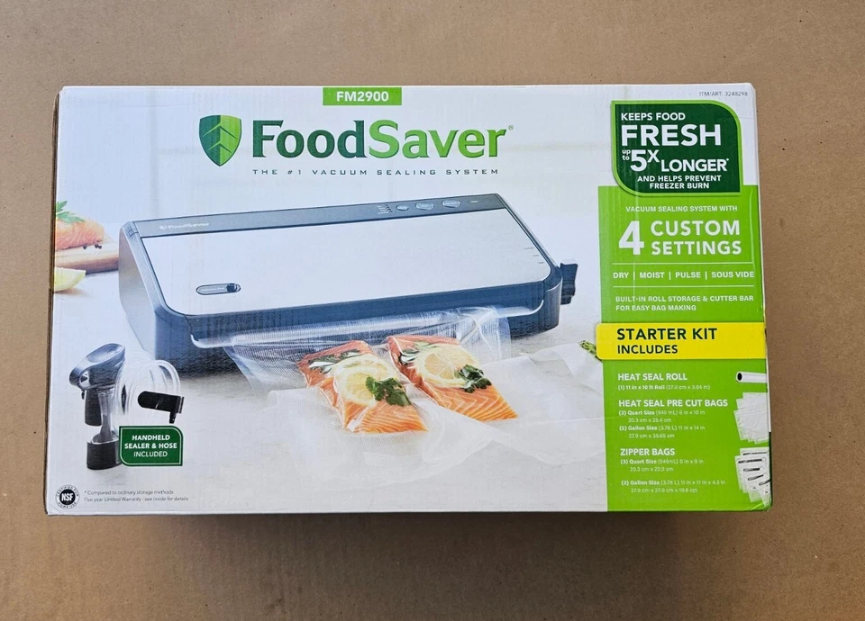 FoodSaver Vacuum Sealing System with Handheld Sealer Attachment FM2900