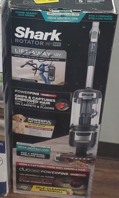 Shark Rotator Pet Pro Lift-Away ADV Upright Vacuum with DuoClean PowerFins HairPro