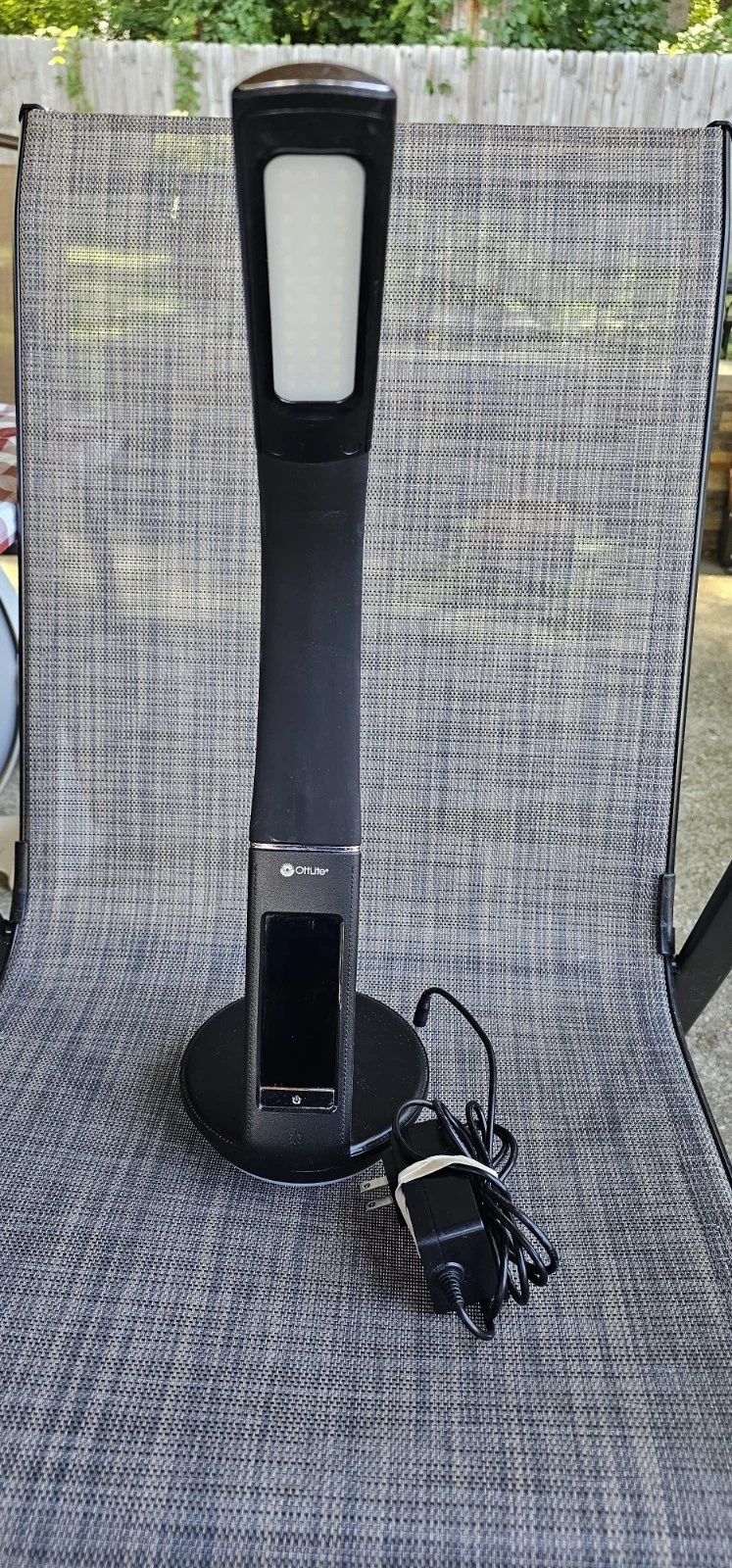 OttLite Wellness Series Wireless Charging LED Lamp Black