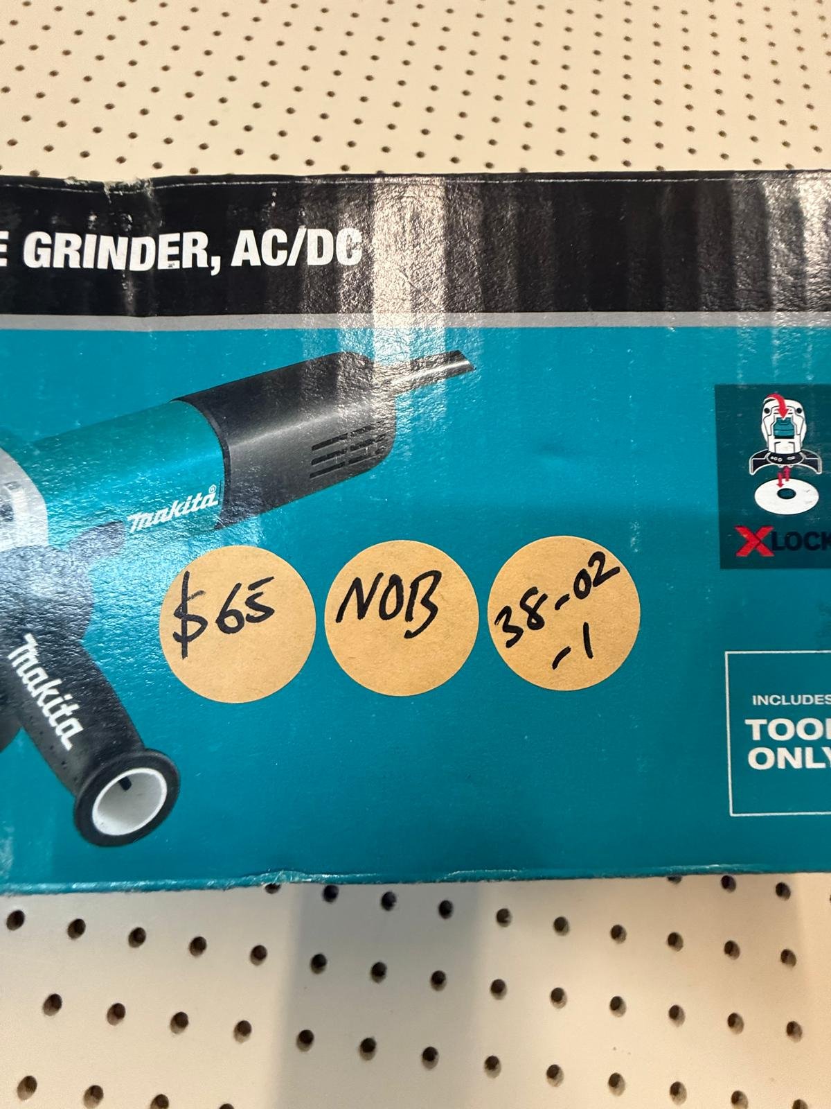 Makita 7.5 Amp Corded 4-1/2 in. X-LOCK Angle Grinder with AC/DC Switch