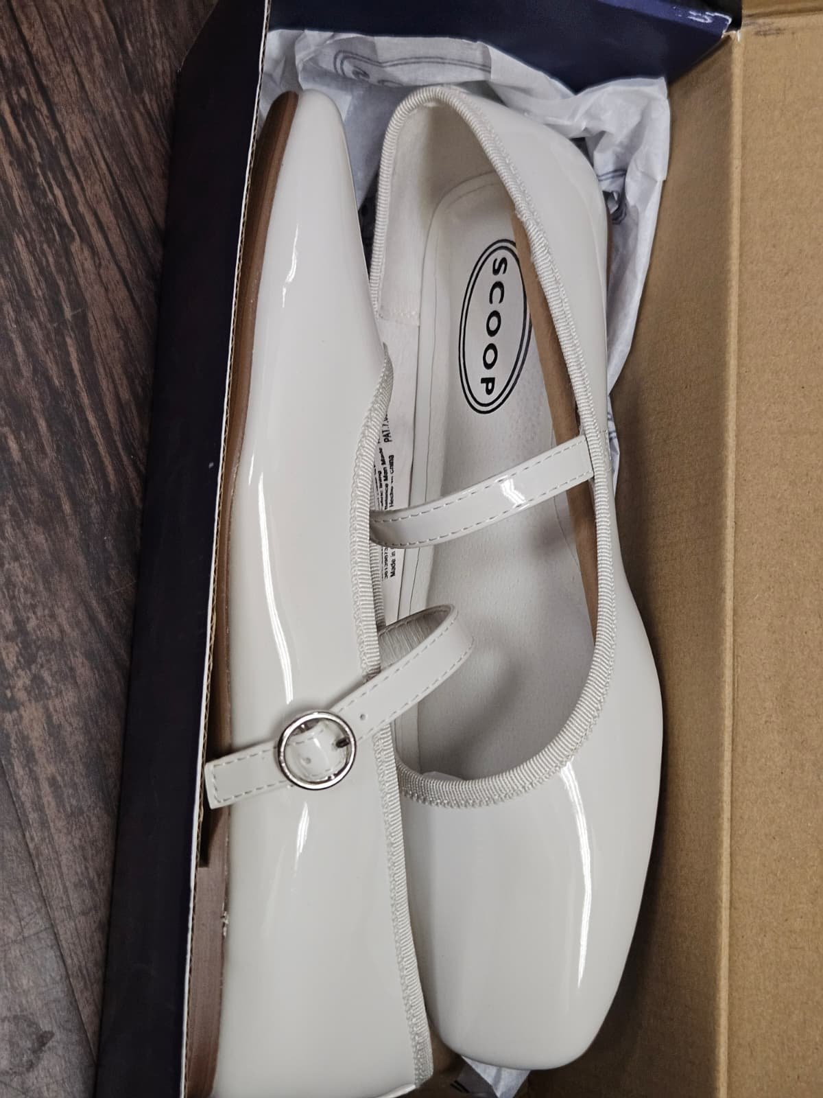 Scoop Women’s Mary Jane Point Toe Flats Size 8