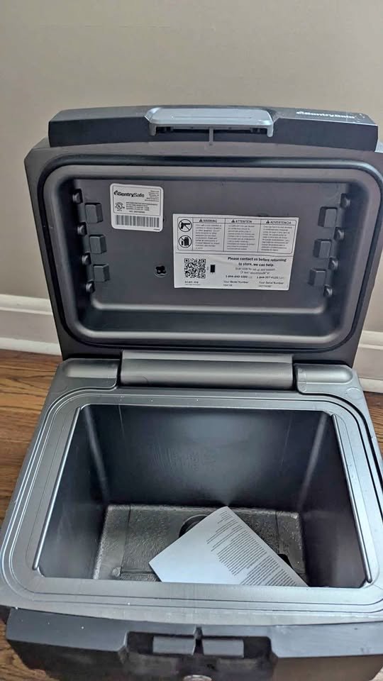 SentrySafe HD4100 Fire-Resistant and Water-Resistant Box Safe