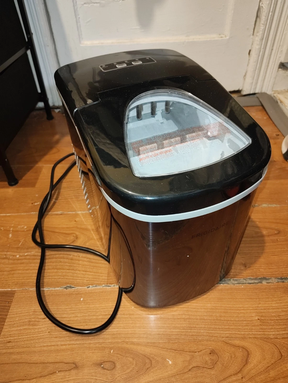 Frigidaire Portable Self Cleaning Ice Maker