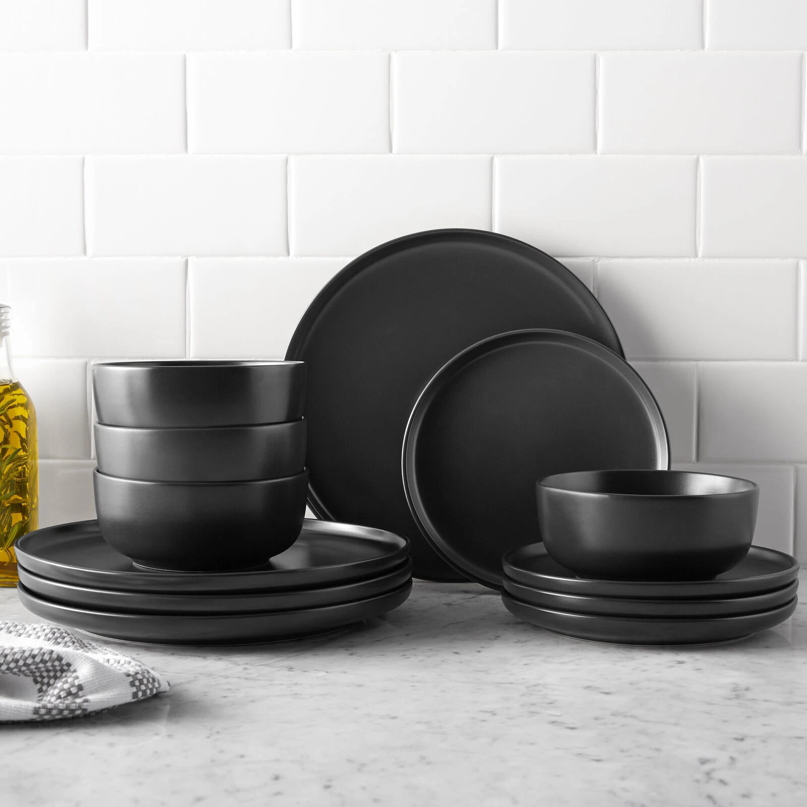 Gibson Home Stoneware Stone Lava Dinnerware Set Black
