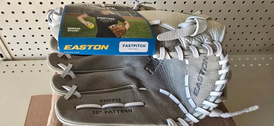 Easton Fundamental 12-inch Glove Left Hand Throw InfieldPitcher