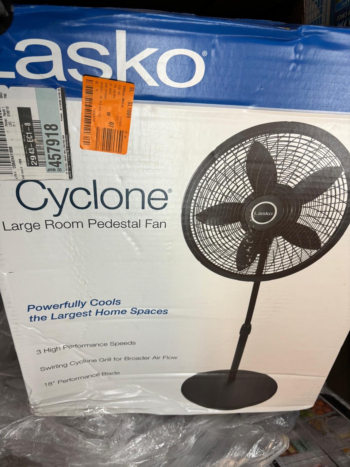 Lasko Cyclone 18” 3-Speed Oscillating Free Standing Electric Pedestal Fan