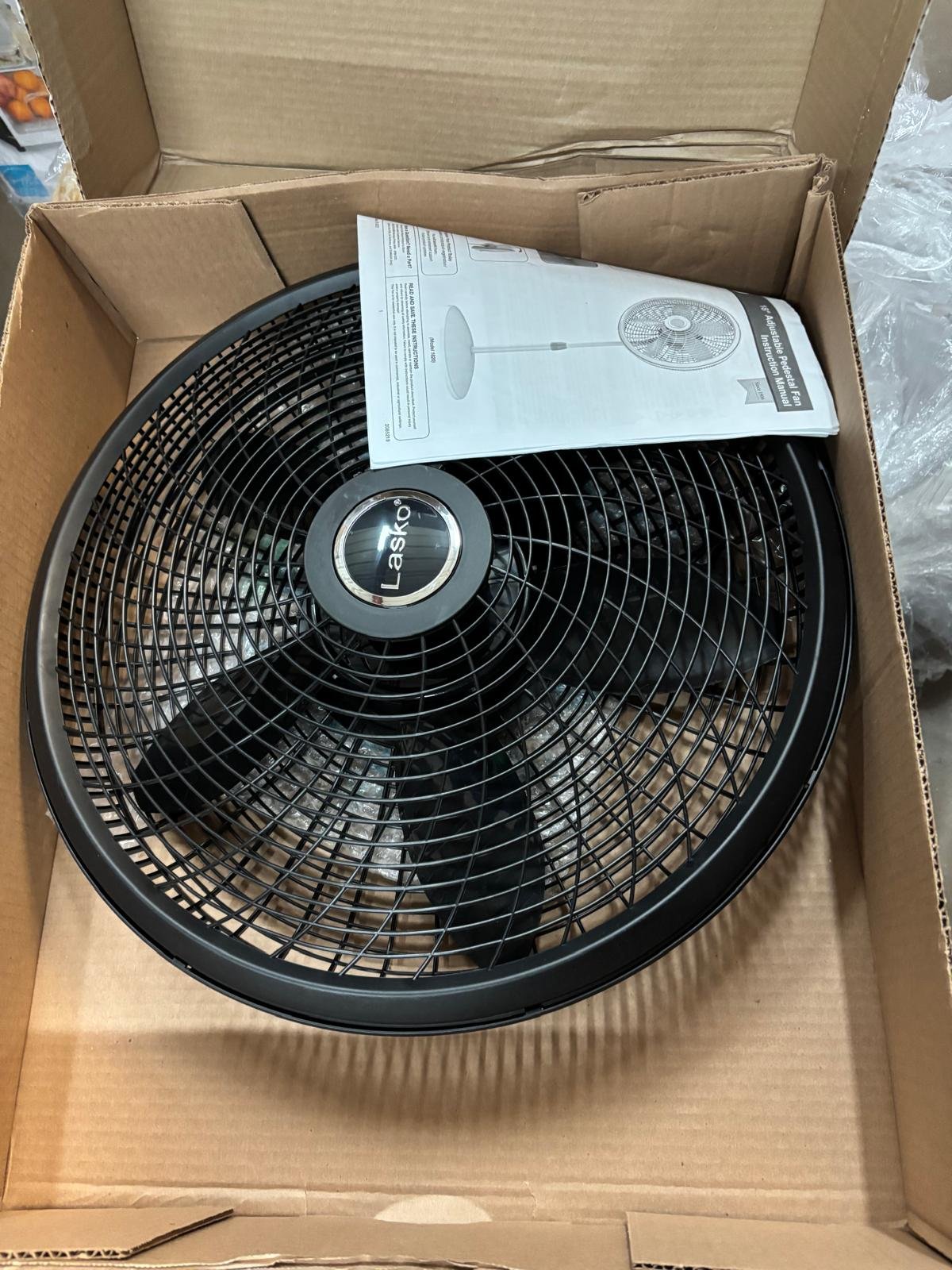 Lasko Cyclone 18” 3-Speed Oscillating Free Standing Electric Pedestal Fan