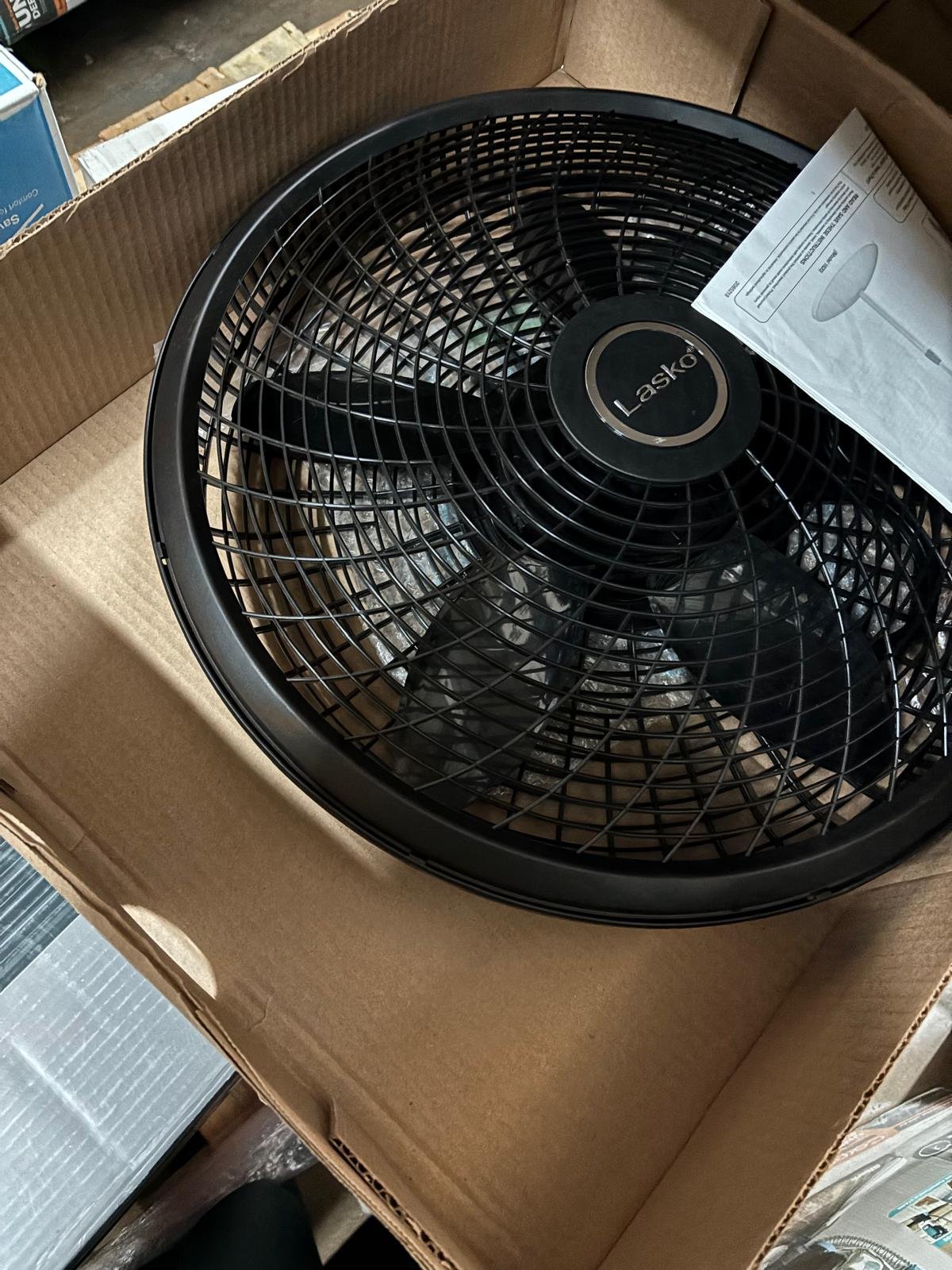 Lasko Cyclone 18” 3-Speed Oscillating Free Standing Electric Pedestal Fan