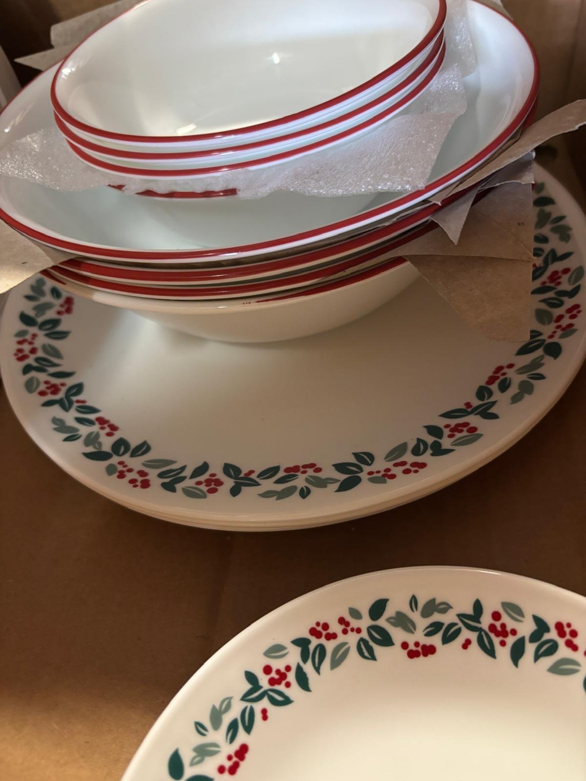 Corelle Impressions 20-Piece Dinnerware Set, Service for 4, Abundance