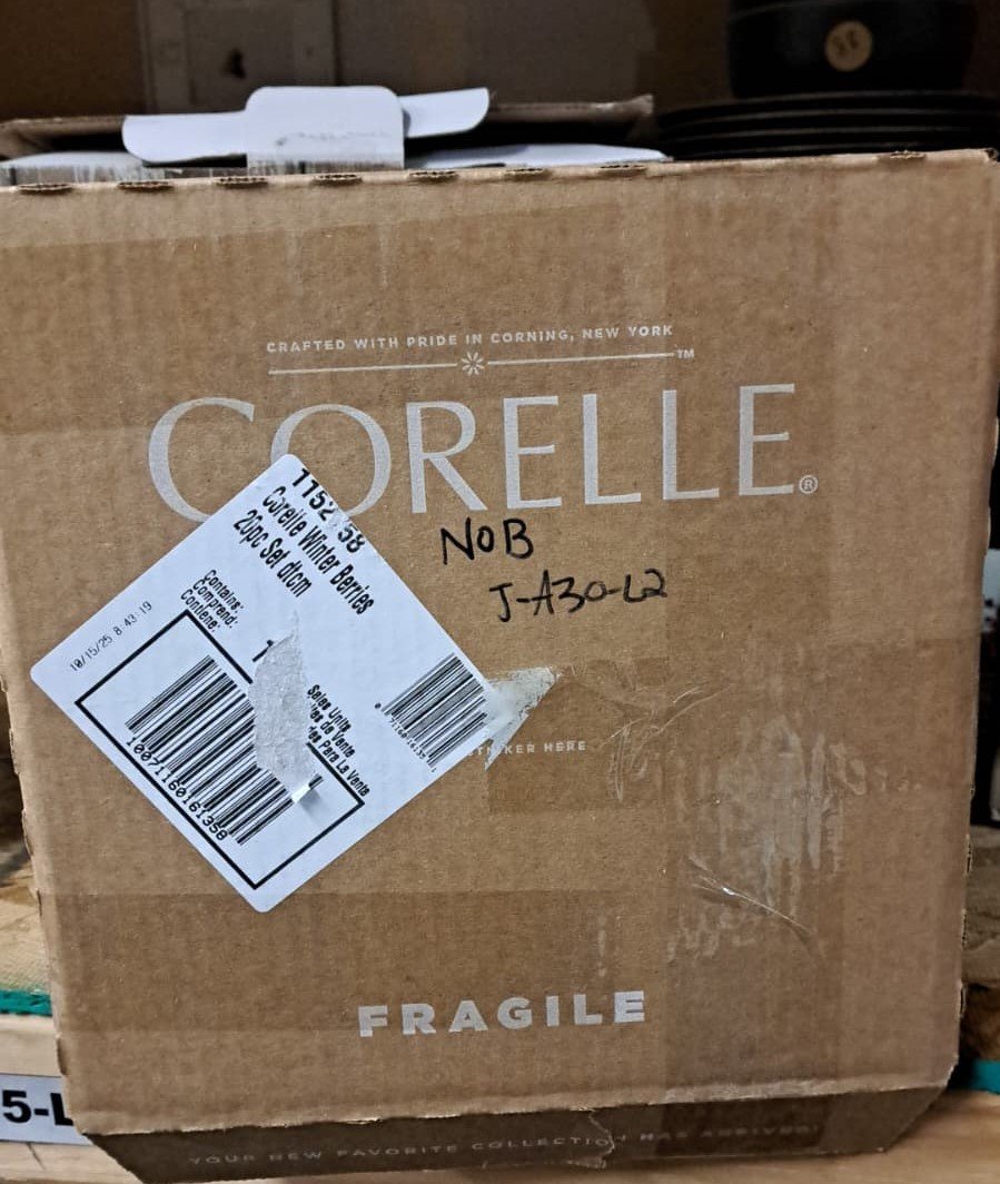 Corelle Winter Berries 20-piece Dinnerware Set