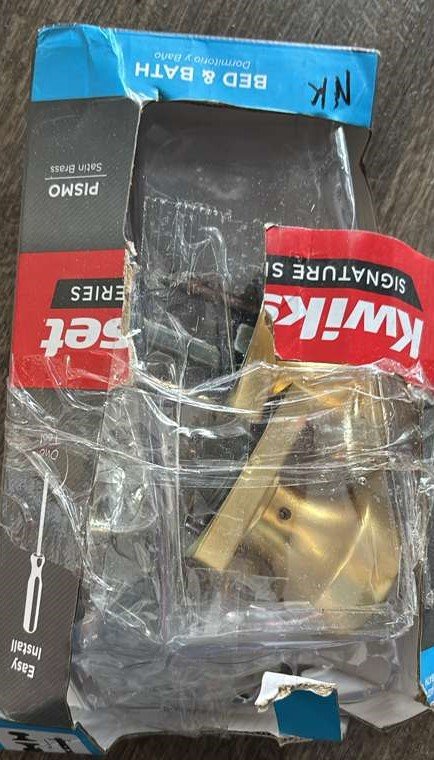 Kwikset Pismo Satin Brass Bed/Bath Square Door Knob