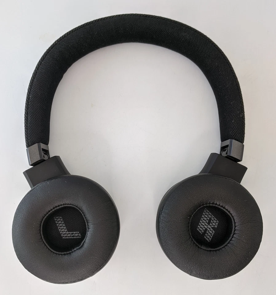 JBL Live 675NC Wireless On-Ear Headphones