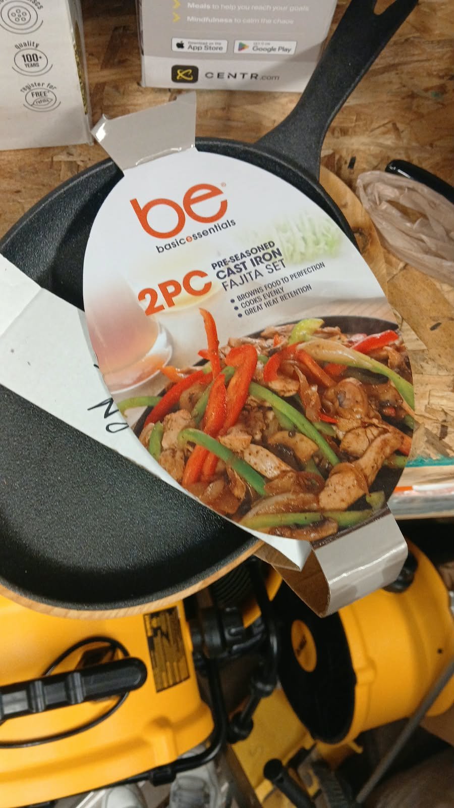 Tabletops Unlimited Basic Essentials Pre-Seasoned Cast Iron Fajita Set