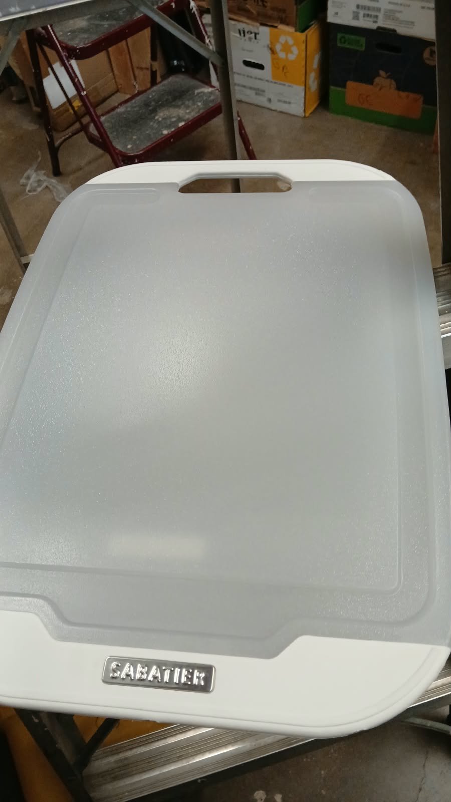 Sabatier Plastic Cutting Board with Non-Slip Edges, Dishwasher- Safe Poly Chopping Board for Kitchen with Easy Grip Handle, 11-inch x14-inch, White