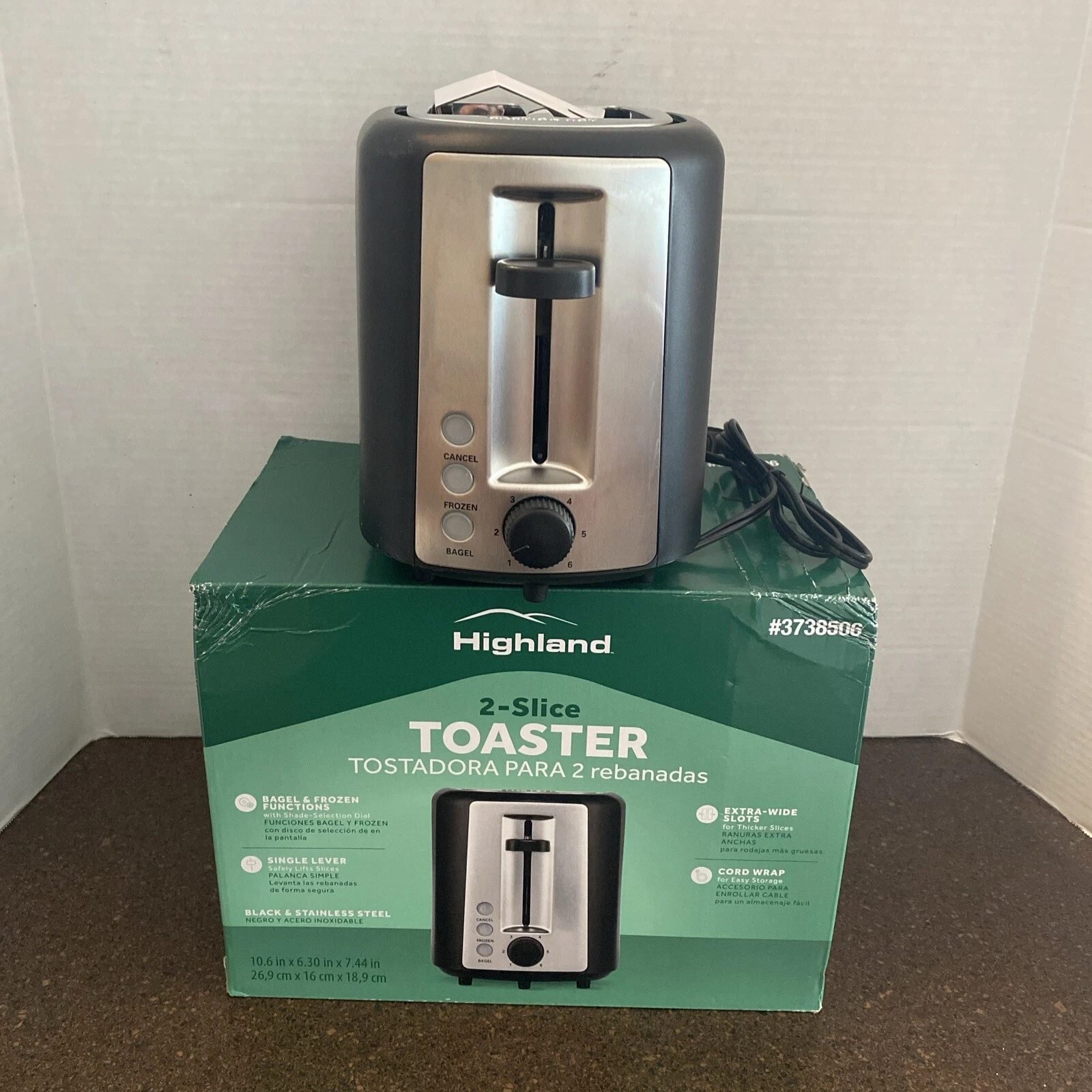 Highland 2-Slice Black Toaster